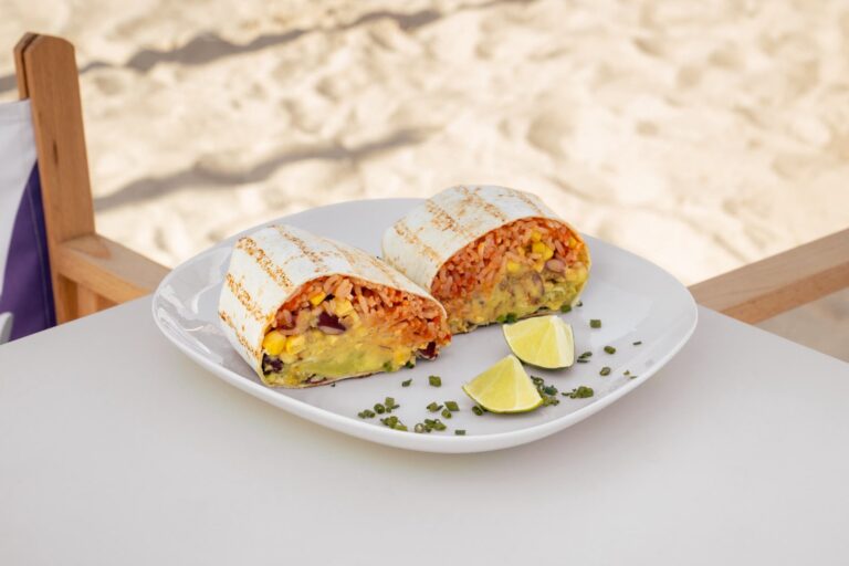 Frisch zubereitete Burritos von Flavor Tales Catering